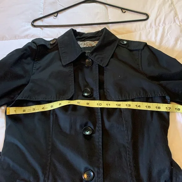 Banana Republic petite Trench Coat - Picture 8 of 16